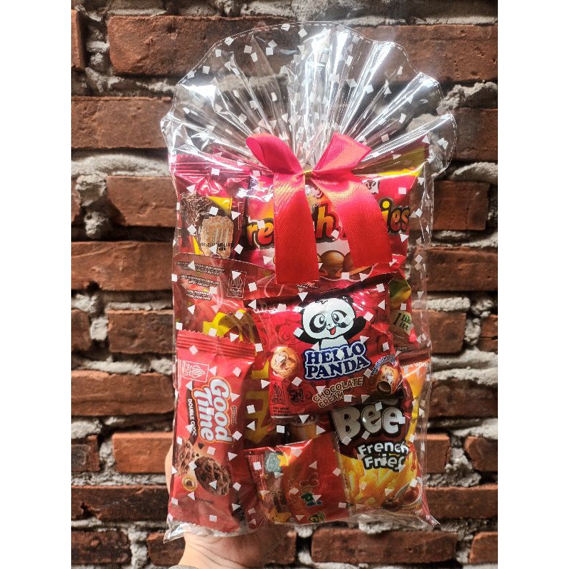 

Parsel Snack Merah / Snack ulang tahun/natal/lebaran/wisuda