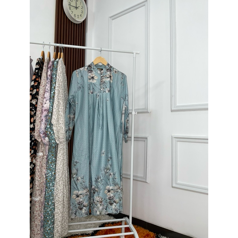 Gamis  Remaja Aleyssa dress Armani Silk by Moon Idola Gamis populer Gamis Terbaru Gamis Lebaran Form