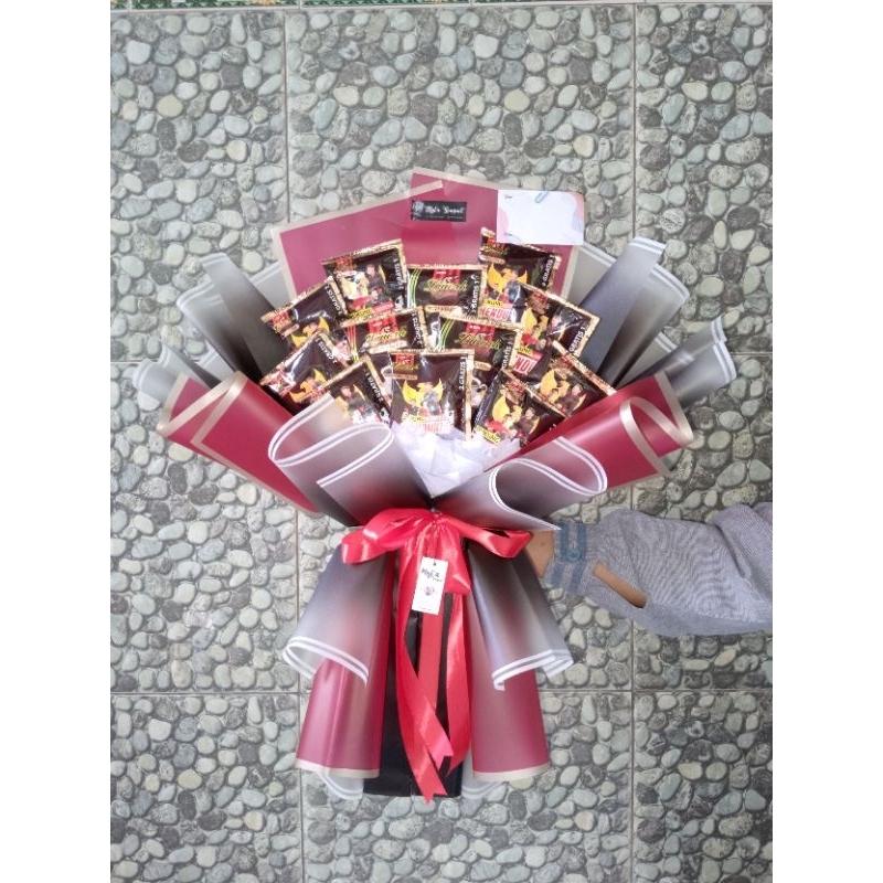 

Buket kopi/buket wisuda/buket ulang tahun/buket sidang/buket anniversary/buket murah by MYL'A BOUQUET