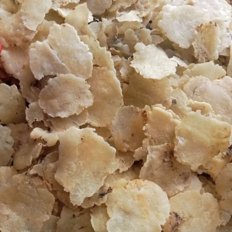 

patahan emping melinjo mentah 500 gram kwalitas super patahan remukan emping melinjo