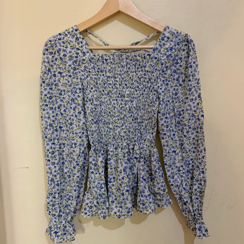 Blouse Smocked Crop Top Bunga Bunga  Korea - Blouse Bunga Bunga Smocked Korean Style - Blouse Smocke