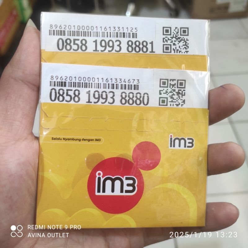 Kartu Perdana Indosat IM3 Seri Tahun 1993 Triple 888 / Nomor Cantik Tripel Seri Tahun