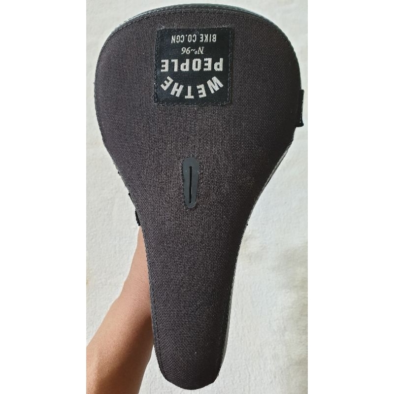 Sadel + Seat post PIVOTAL