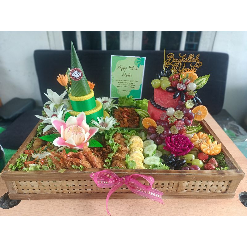 

Tumpeng kotak premium mix tart semangka
