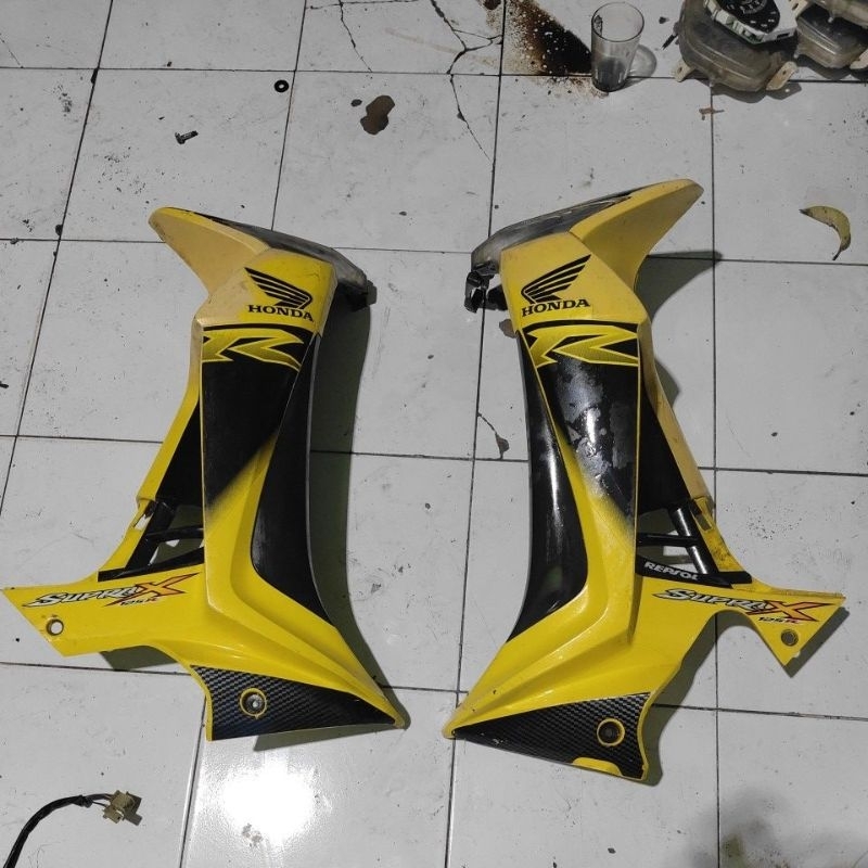 cover bodi sayap kanan kiri supra x 125 batman kuning ori