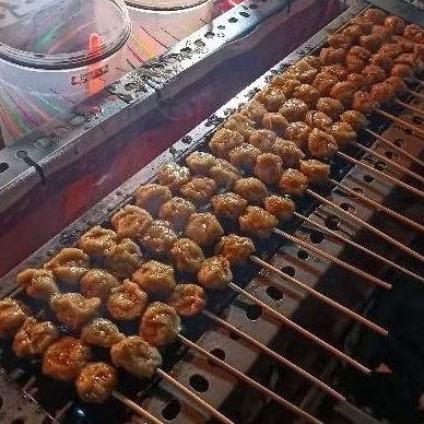 

MASKUS BAKSO AYAM SPESIAL ASLI DEMAK PENTOL BAKSO ISI 100 BIJI