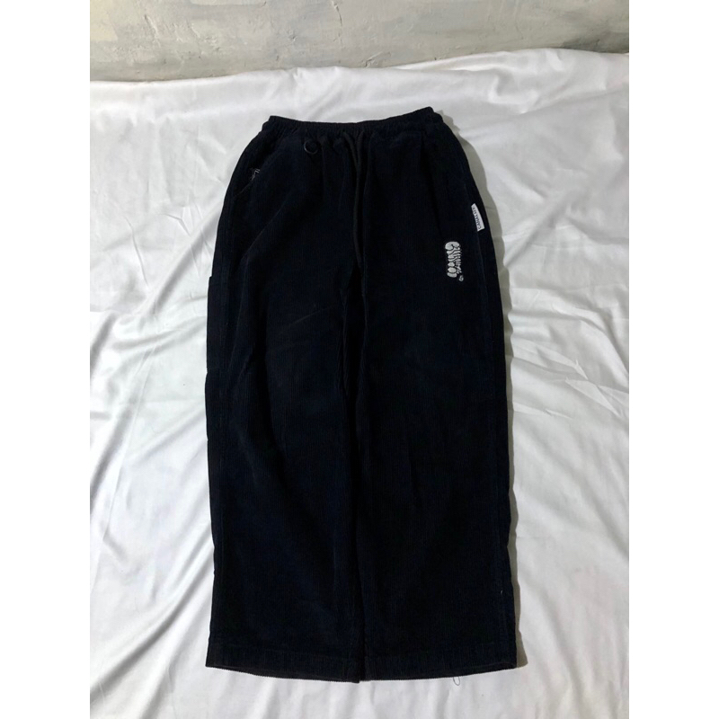 Canalize.Asia throwie corduroy