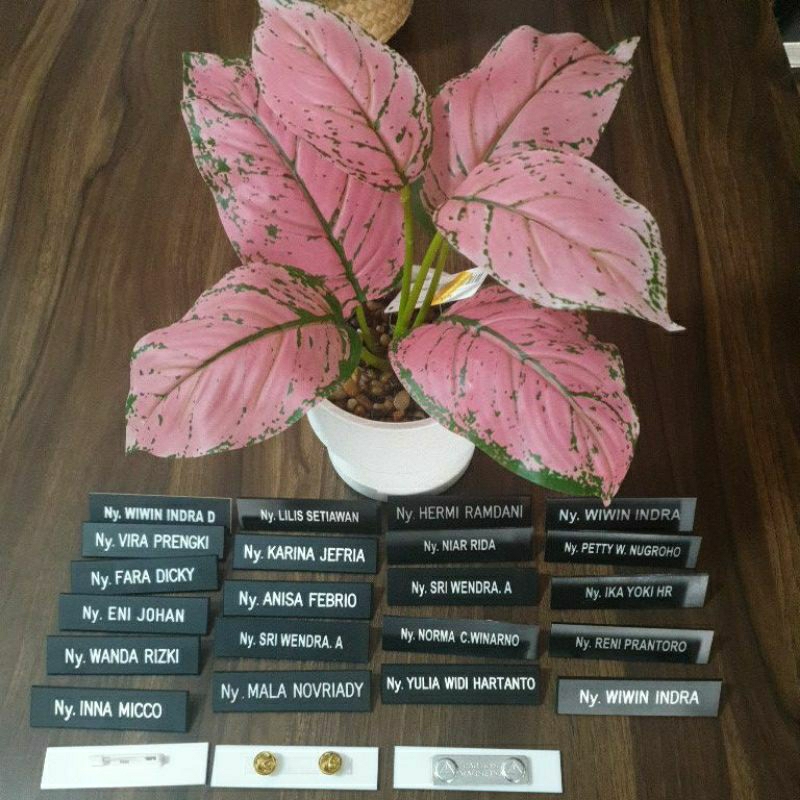 

nametag persit ( peraturan terbaru doff tanpa list putih )