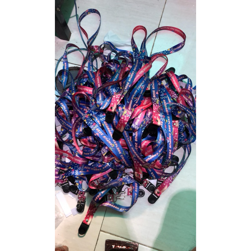 

BIAYA TAMBAHAN CETAK LANYARD 1 HARI JADI EKSPRESS