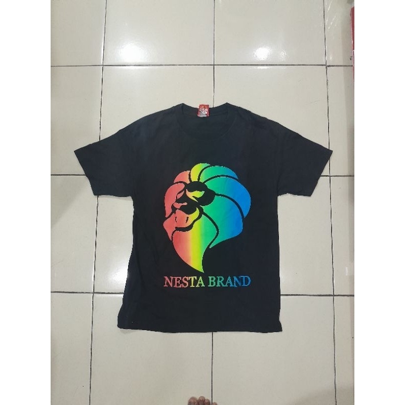 Nesta Brand Kaos Hitam Laki-laki