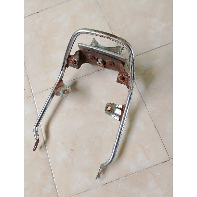BEHEL BELAKANG YAMAHA YT 115 ORIGINAL SEKEN