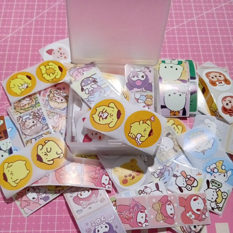 

Sticker roll box (motif acak 150 pcs)