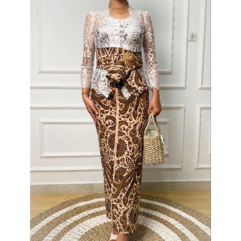 Kamen Sutra Paris Motif Batik