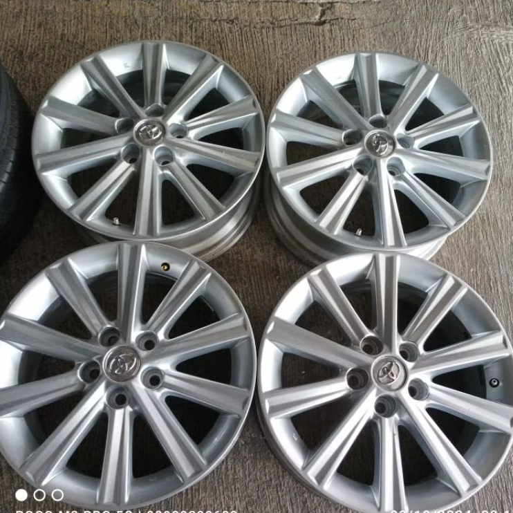 velg Camry hybrid r17 pcd 5x114 original toyota