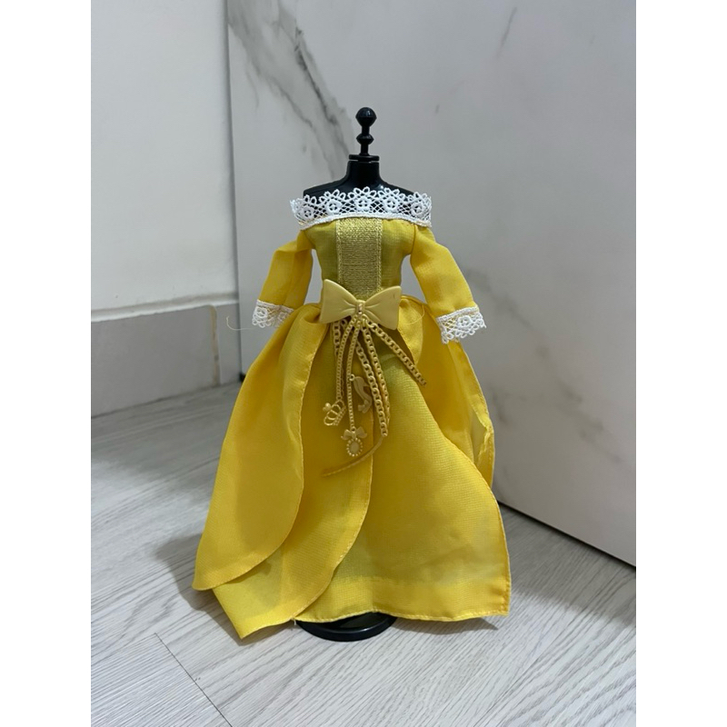 baju barbie princess / gaun princess belle barbie preloved