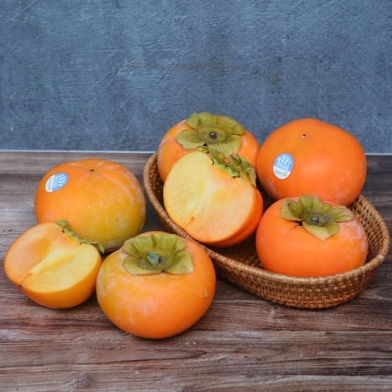 

buah persimon kesemek lokal 500gr
