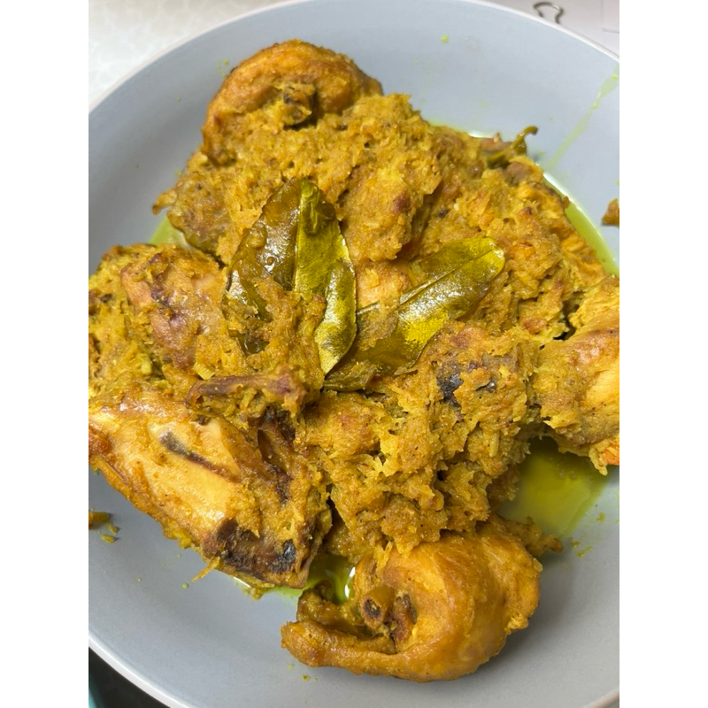 

Ayam Ungkep Serundeng