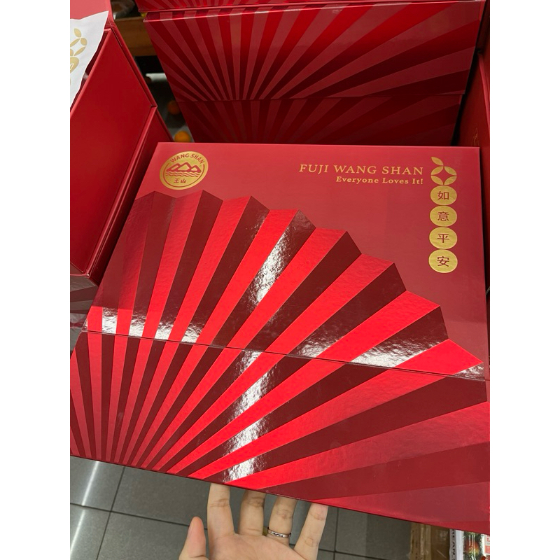 HAMPERS GIFT IMLEK - BUAH APEL FUJI WANGSHAN TATTO & STICKER ISI 6 PCS