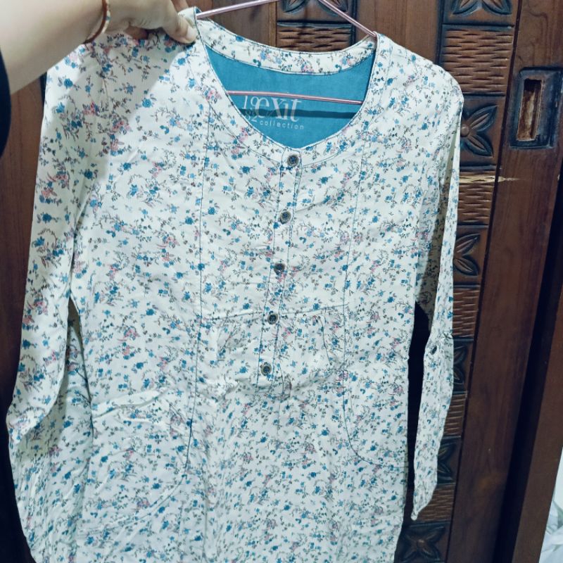 Blouse wanita EXIT (PRELOVED)