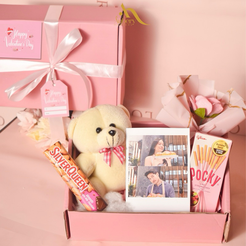 

[Hampers Valentine Pink Edition] Hadiah Valentine - Coklat Valentine - Hampers Hari Valentine - Kado Valentine - Gift Box Valentine - Hadiah Hari Valentine - Kado Hari Valentine - Bunga Valentine Boneka Valentine Hari Valentine Kado Valentine Cewek Aubery
