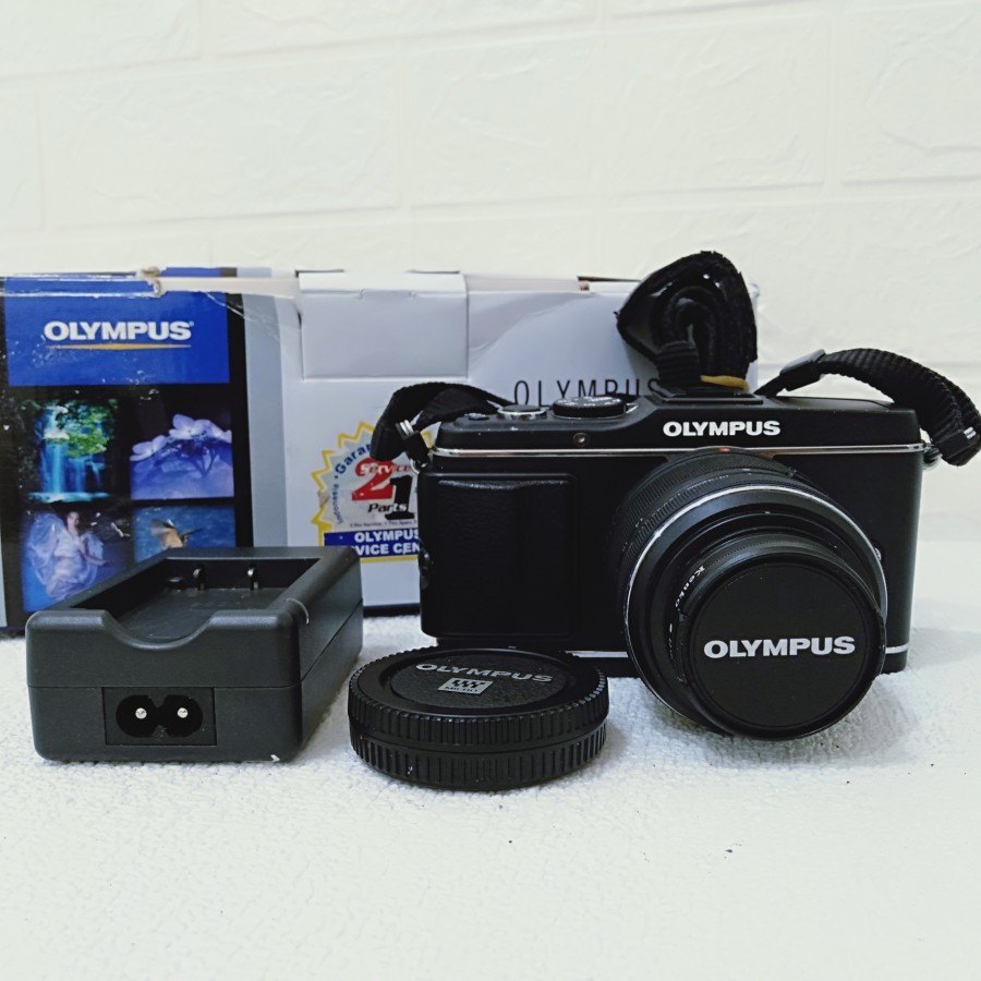 Olympus Pen E P3 lensa kit 14 42mm Lengkap