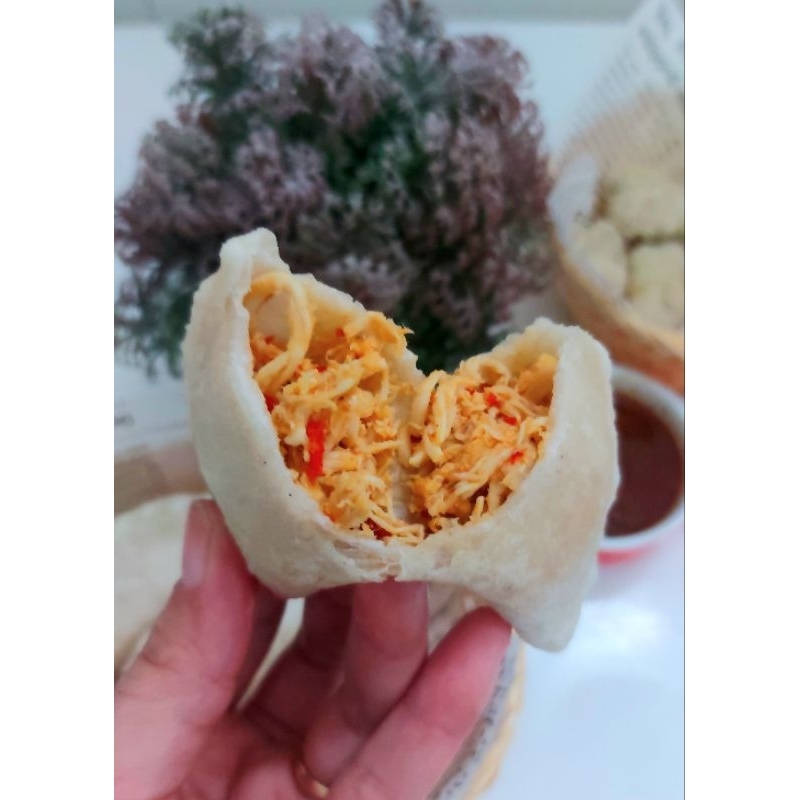 

cireng isi ayam suwir pedas isi 5pc