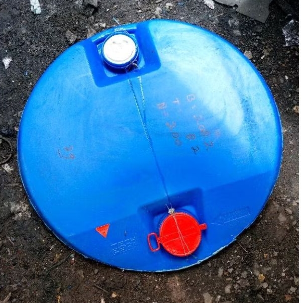 tutup drum plastik bekas bobokan  plastik HDPE kuat lentur