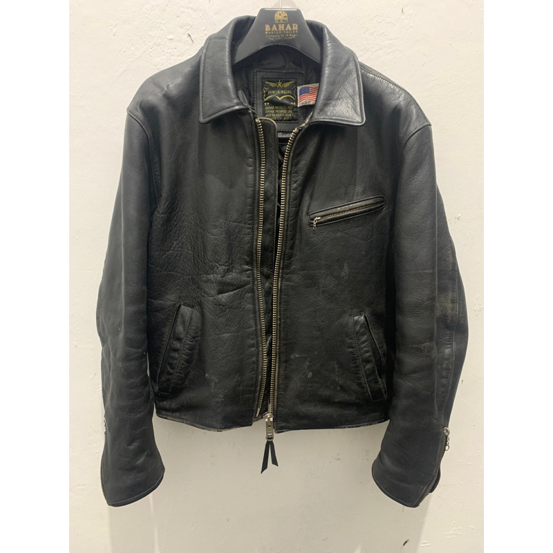 Jaket kulit HUMAN BEING made in USA fresh condition