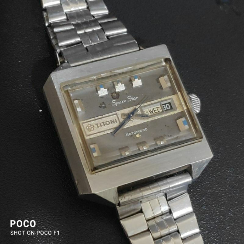 TITONI SPACE STAR TV SHAPE Circa's 1970