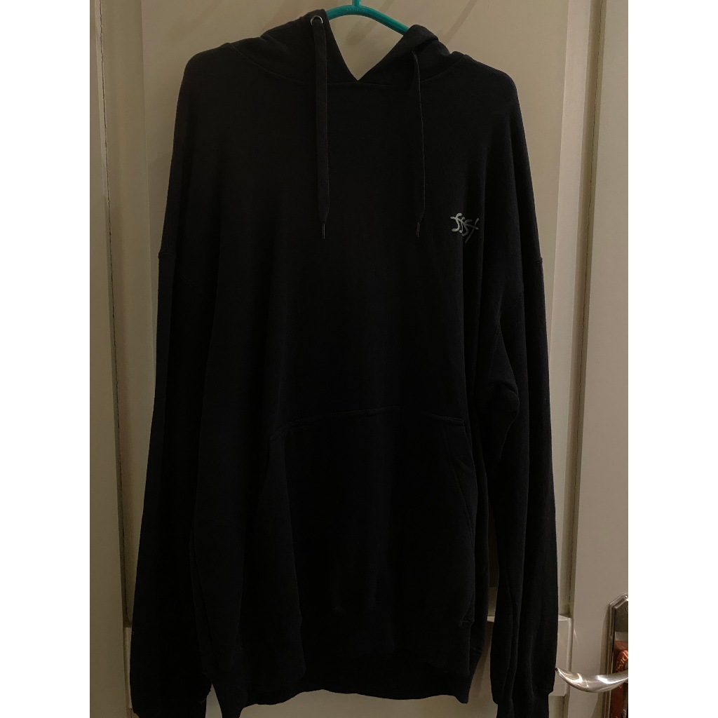 [NEVER USE BEFORE/SEPERTI BARU] Hoodie Black Super Sentimental Secret Theory Size Medium Hoodie Pria