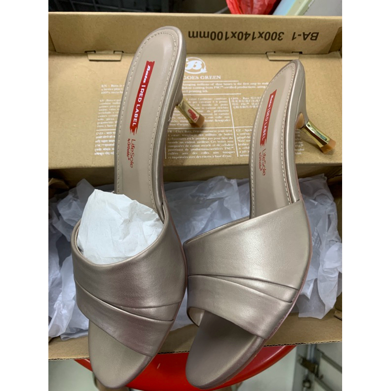 preloved sandal sepatu heels wedges bata ukuran 36