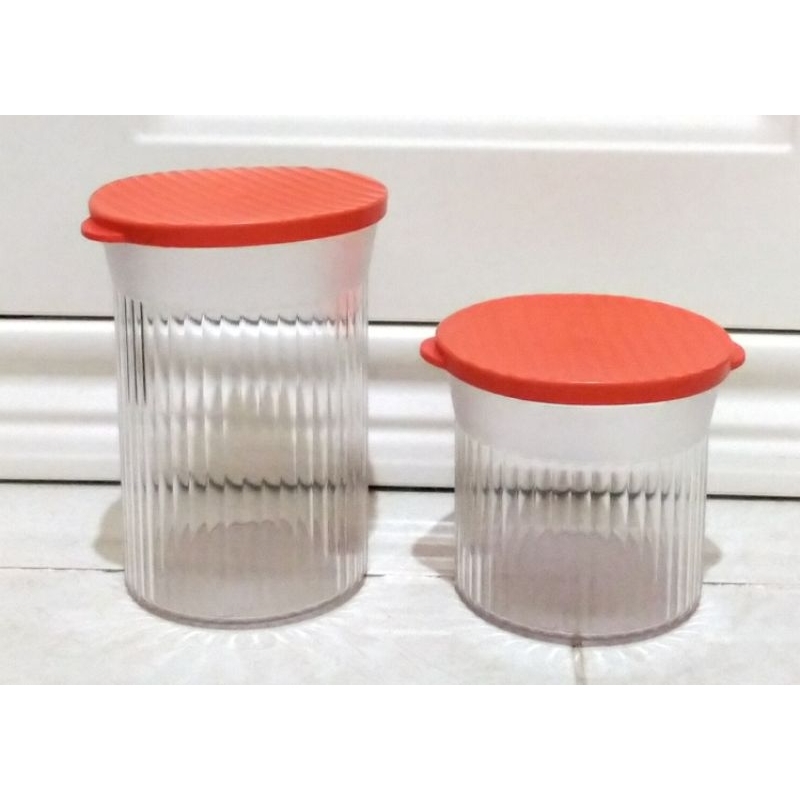 Family Mate Round Tupperware (2)