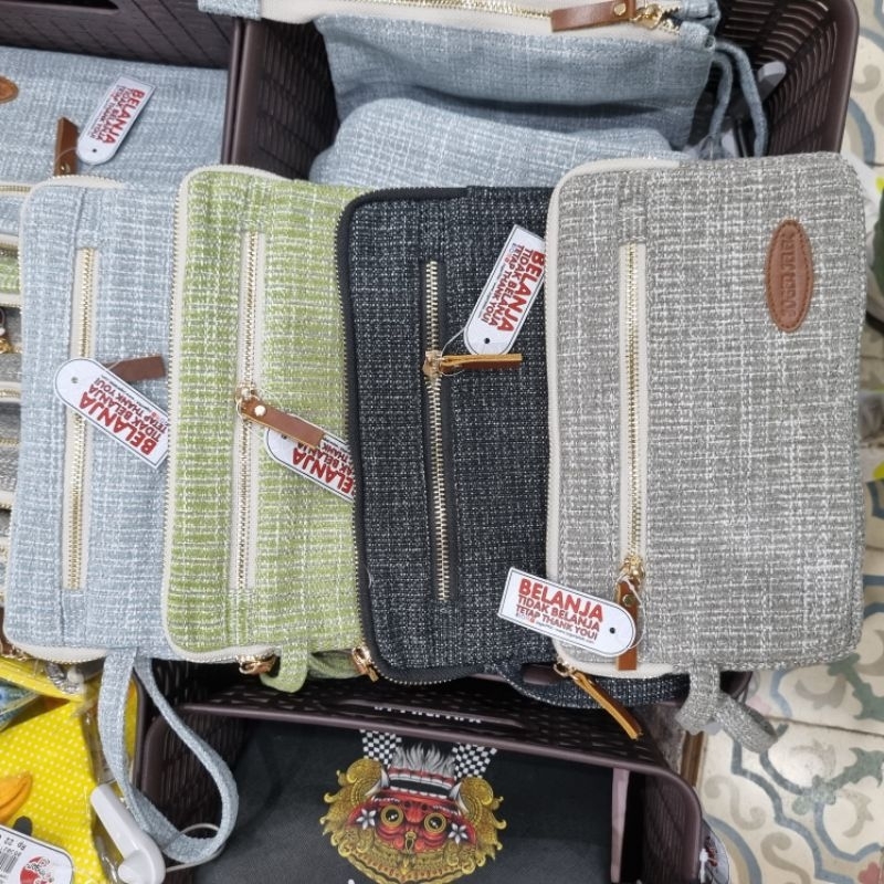 DOMPET WANITA JOGER. POUCH JOGER BALI. DOMPET CEWEK. DOMPET HP. DOMPET KOSMETIK. OLEH OLEH BALI