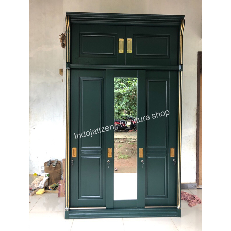 lemari pakaian  besar kayu jati finising duco asli