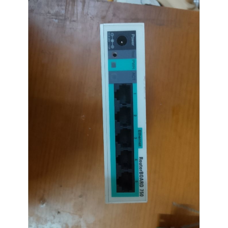 Mikrotik RB750