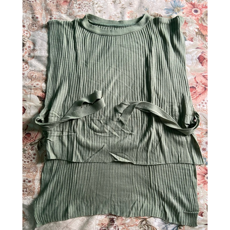 Preloved Vest rompi rajut