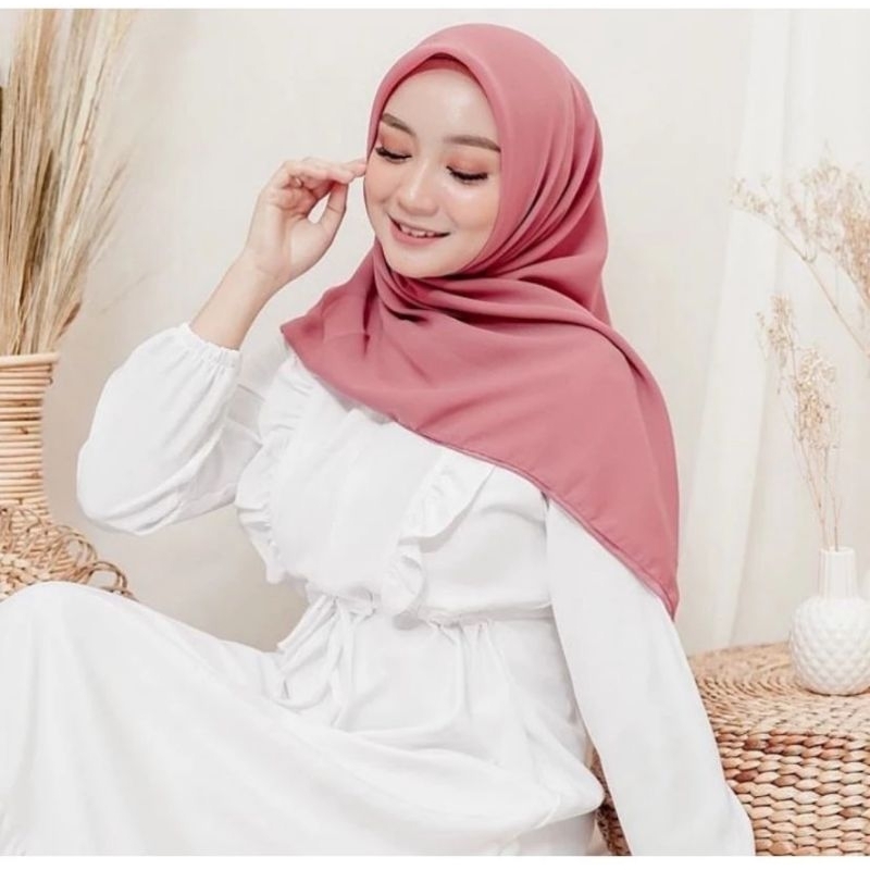 PARIS PREMIUM WARNA DUSTY PURPLE HIJAB SEGI EMPAT VOAL ANTI LETOY