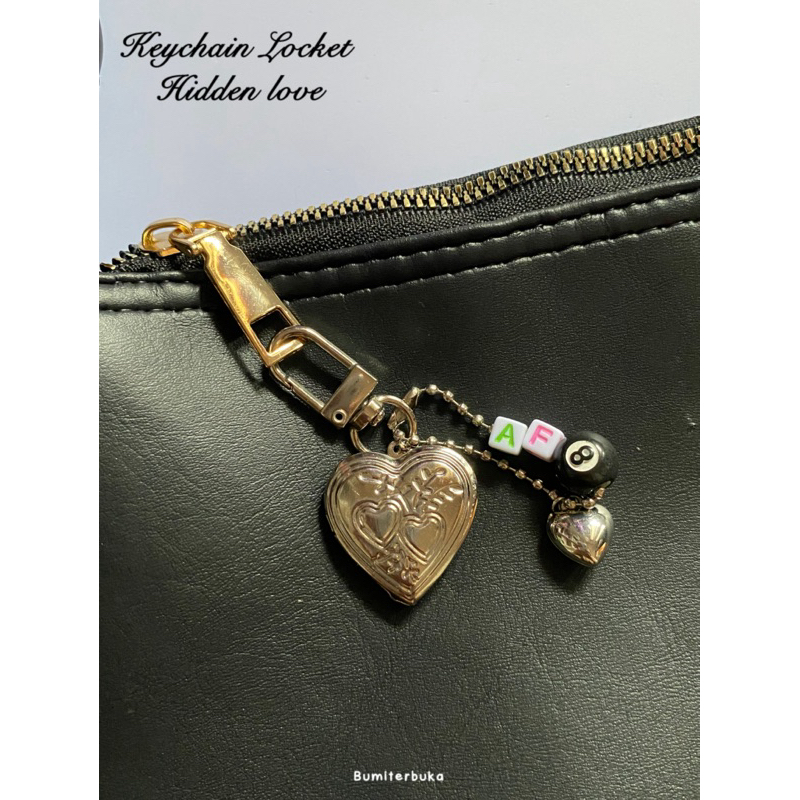Keychain locket free custom dan inisial beads