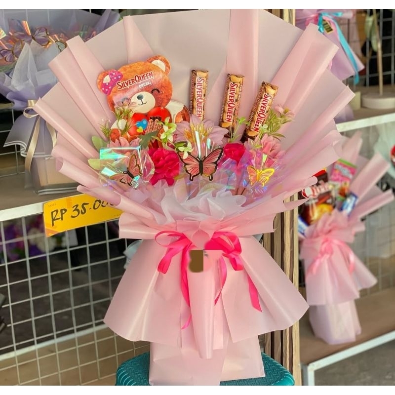 

Buket Silverqueen beruang // buket Silverqueen // buket coklat