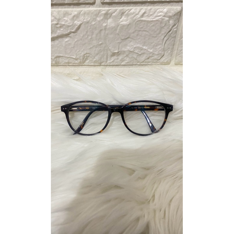 Frame Kacamata illustro Unisex Optik Melawai