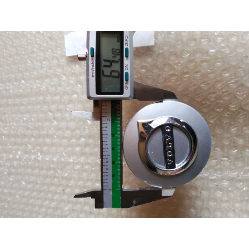 dop roda / tutup velg volvo silver original