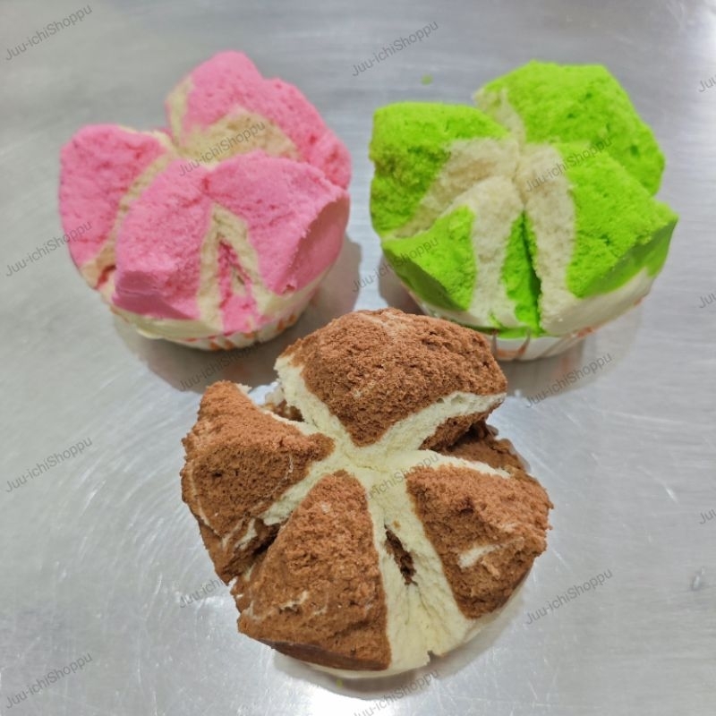 

Roti Kukus Kecil Bolu Kukus Kecil Roti Kukus Kecil Jajanan Pasar Original Bolu Kukus Cokelat Pink Hijau