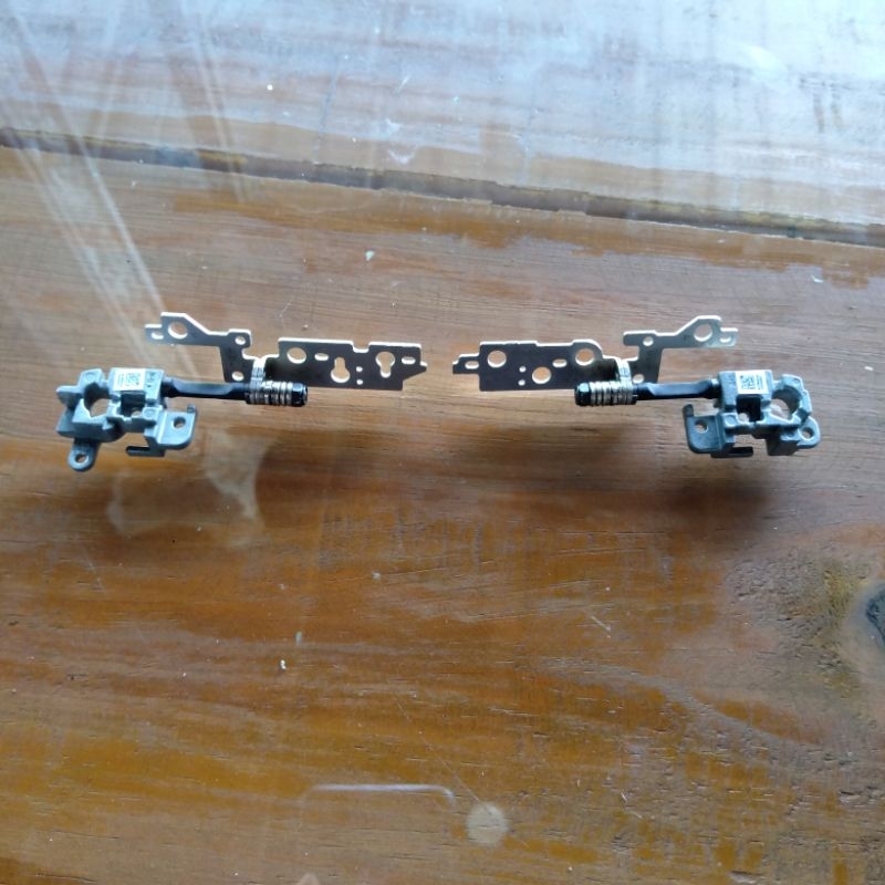 engsel laptop hp zbook 15 g3