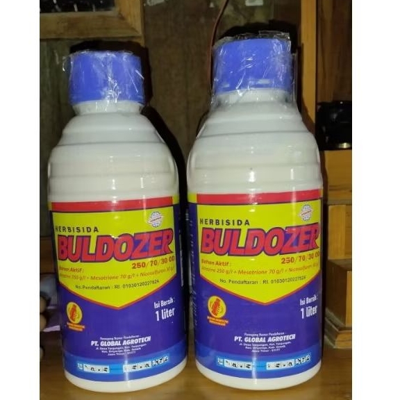 Herbisida Selective Jagung Buldozer 500 ml
