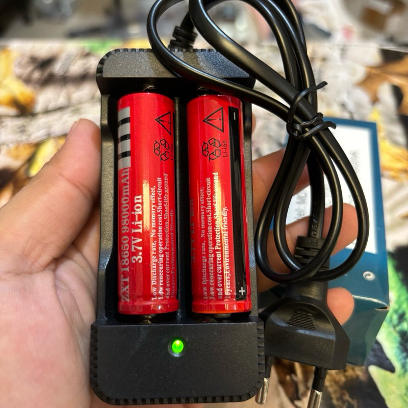 charger 2 batre untuk  senter kamera cas