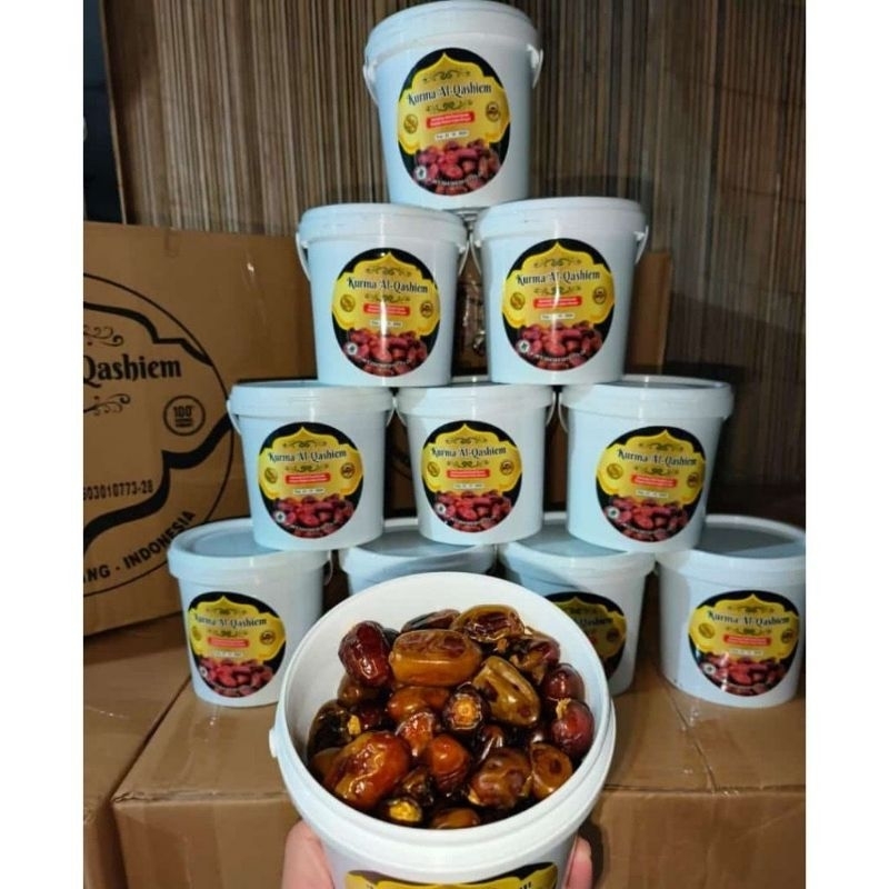 

KURMA AL-QASHIEM 500 GR/KURMA MANISAN LEBARAN IDUL FITRI