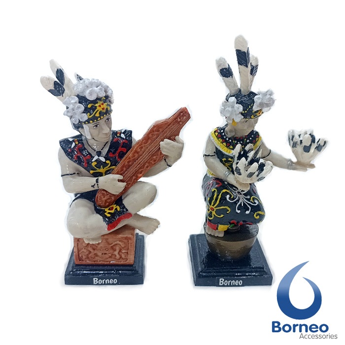 Miniatur Patung Orang Dayak Kalimantan Mini