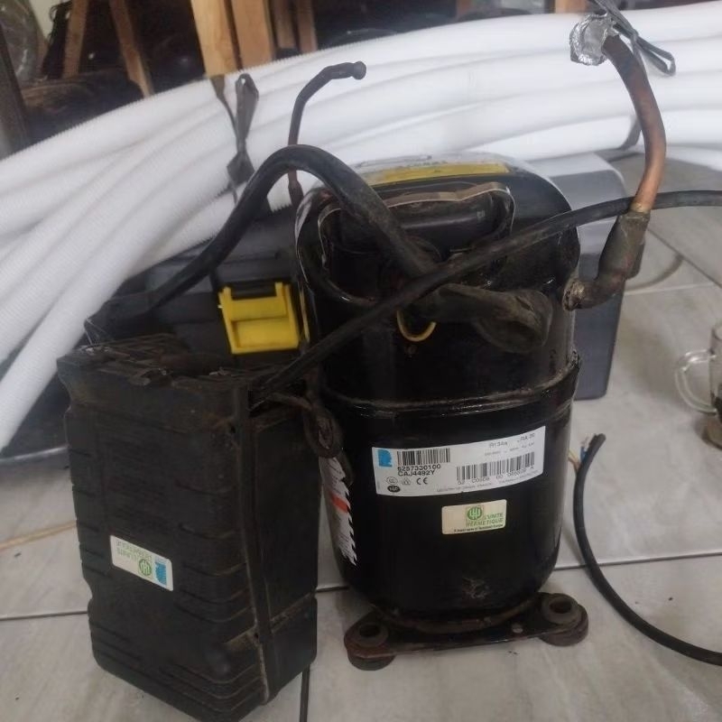 KOMPRESOR 1 PK  TECUMSEH DAN 3/4 PK EMBRACO ORIGINAL#COMPRESOR TECUMSEH CAJ449AY dan EMBRACO NT6217Z