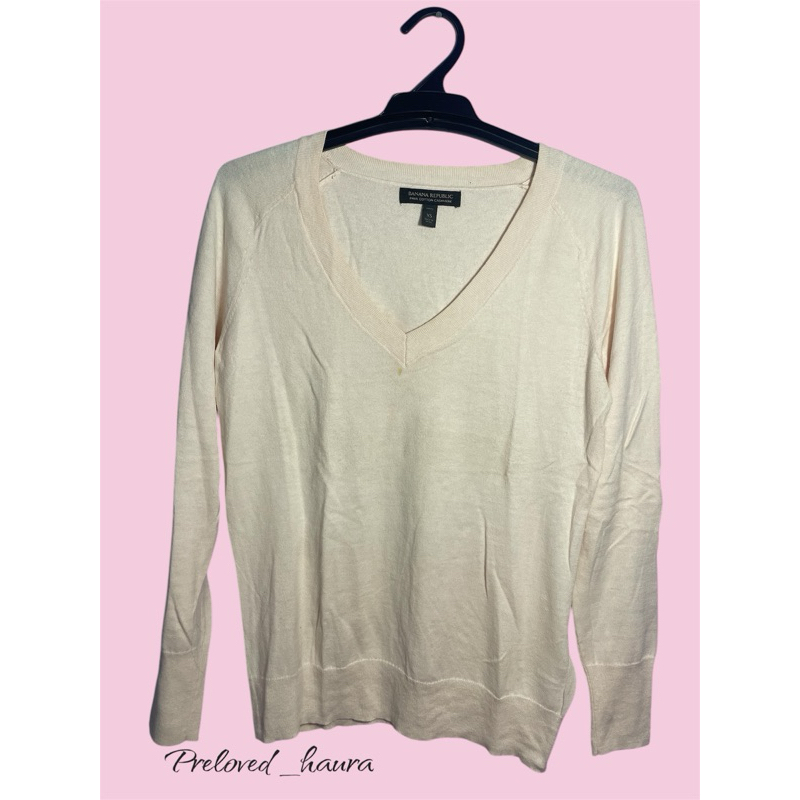Banana Republic Baju Lengan Panjang V-neck