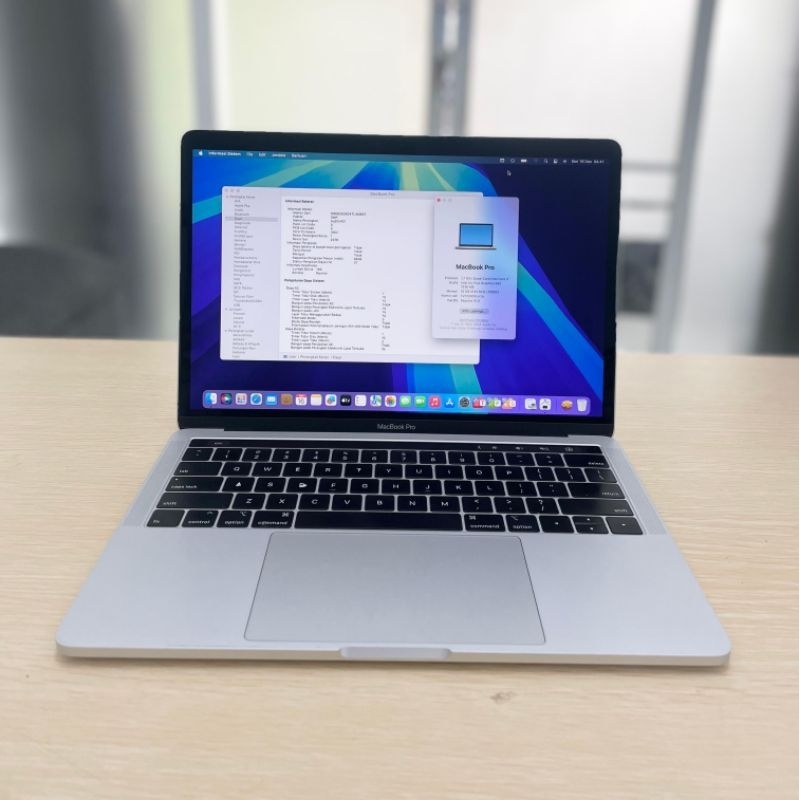 Macbook Pro 2019 16 Ram SSD 512 intel i7 13inch Second